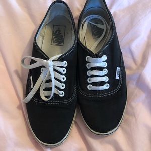 Used Black Vans